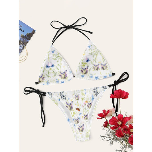 Uhladené a hravé Bikiny